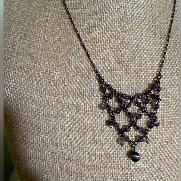 Beautiful Kenneth Cole fringe necklace with faceted violet beads and cats eye - Picture 6 of 8